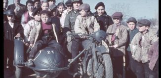 hist_us_20_ww2_pic_german_soldier_bulgaria_bike_1941